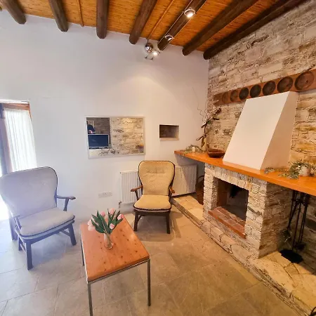 Traditional Village Pool Paradise Family דירה *